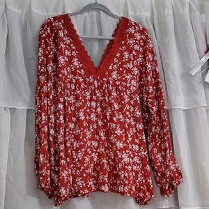 NWT Rust Floral Lace V-neck